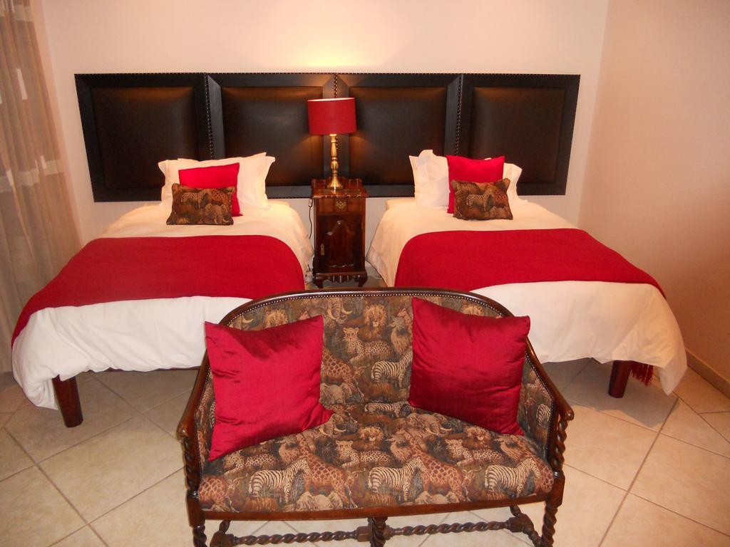 Magaliqua Guest House Noordheuwel ภายนอก รูปภาพ